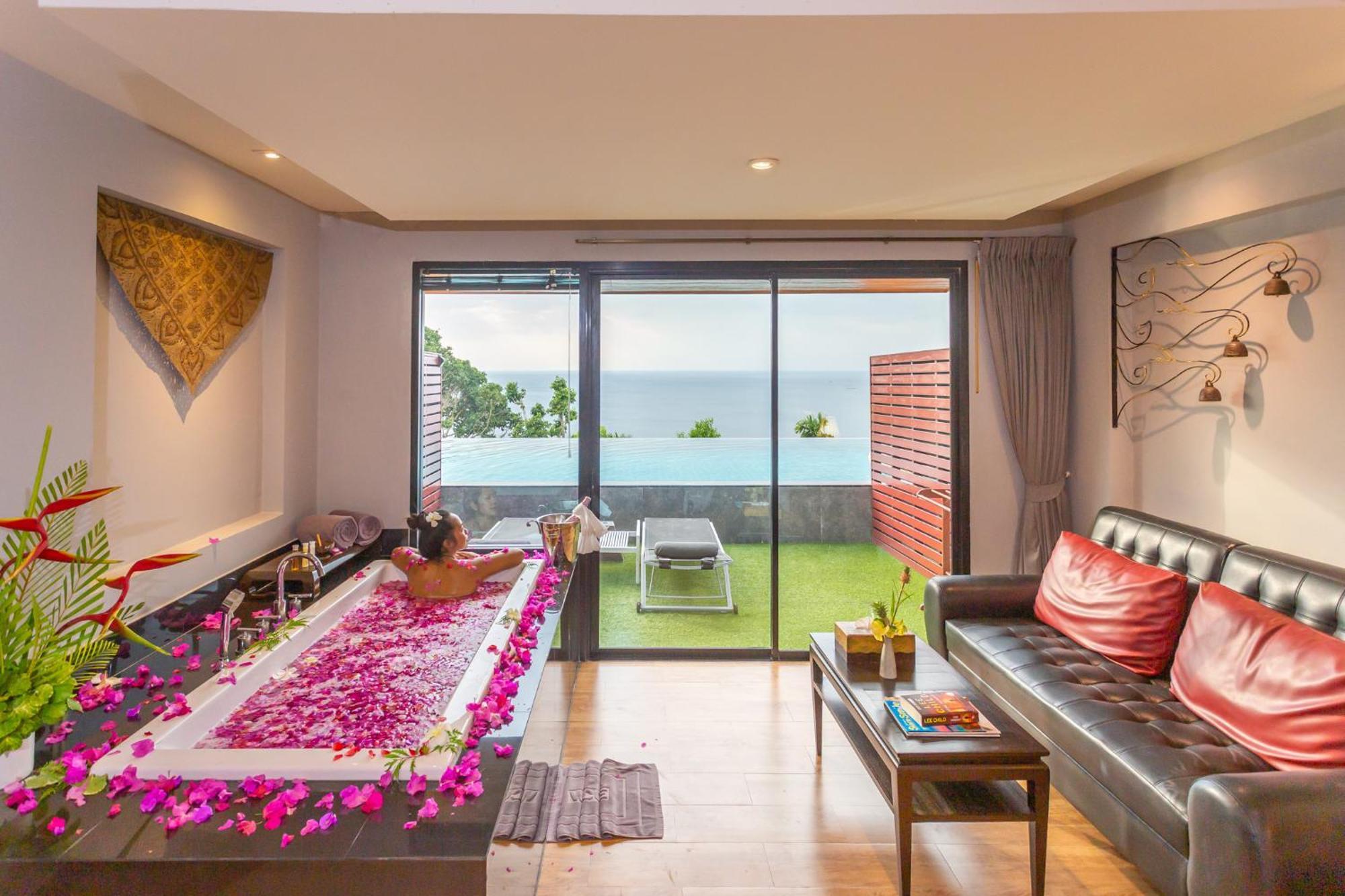 Ayara Kamala Resort & Spa - Sha Extra Plus Habitación foto
